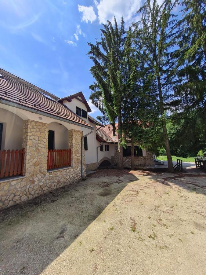 Patakmalom Vendeghaz Otel Döbrönte Dış mekan fotoğraf